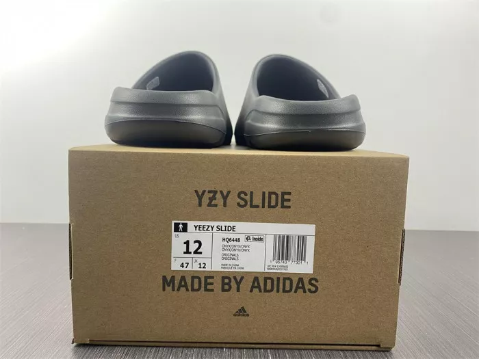 Rep TBK Adidas Yeezy Slide Onyx HQ6448 0117