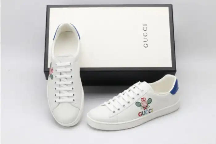 Reps TBK GUCC ACE EMBROIDERED LOW-TOP SNEAKER 603696 AY070 9096 0131