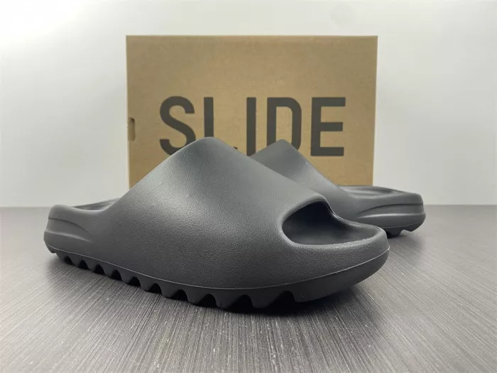 Rep TBK Adidas Yeezy Slide Onyx HQ6448 0117