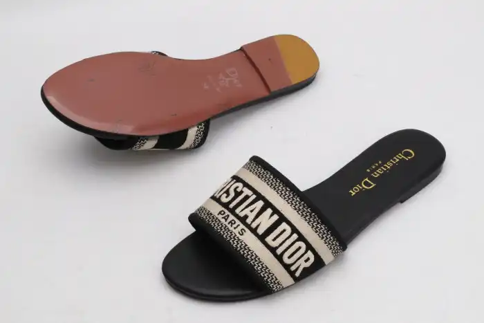 Cheap TBK DR SLIPPERS 0122