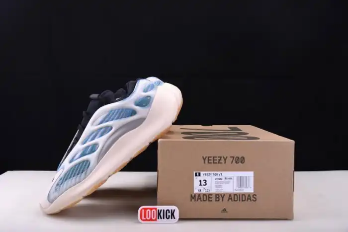 Reps TBK ADIDAS YEEZY 700 V3 GY0260 0129