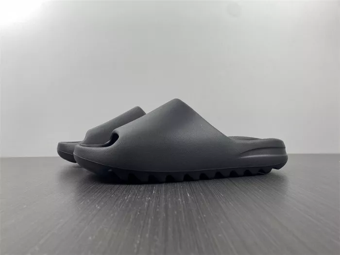 Rep TBK Adidas Yeezy Slide Onyx HQ6448 0117