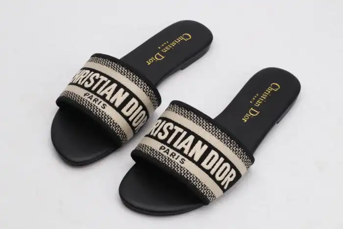 Cheap TBK DR SLIPPERS 0122