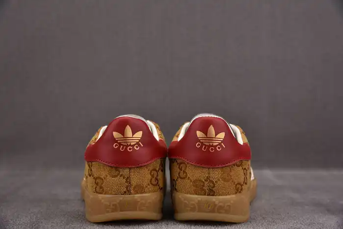 Reps TBK Adidas x Gucci Gazelle Sneaker Golden 0131