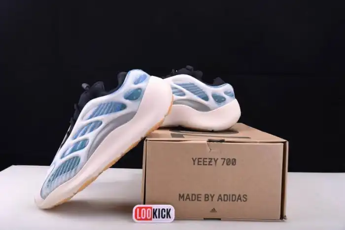 Reps TBK ADIDAS YEEZY 700 V3 GY0260 0129