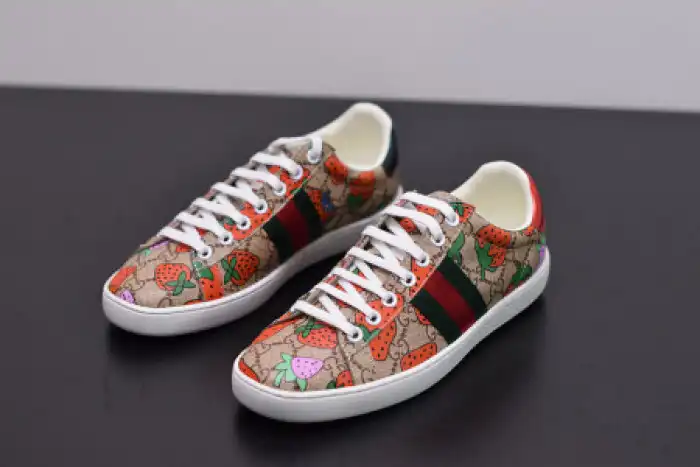 Reps TBK GUCC ACE EMBROIDERED LOW-TOP SNEAKER 431920 DOPEO 9064 0203