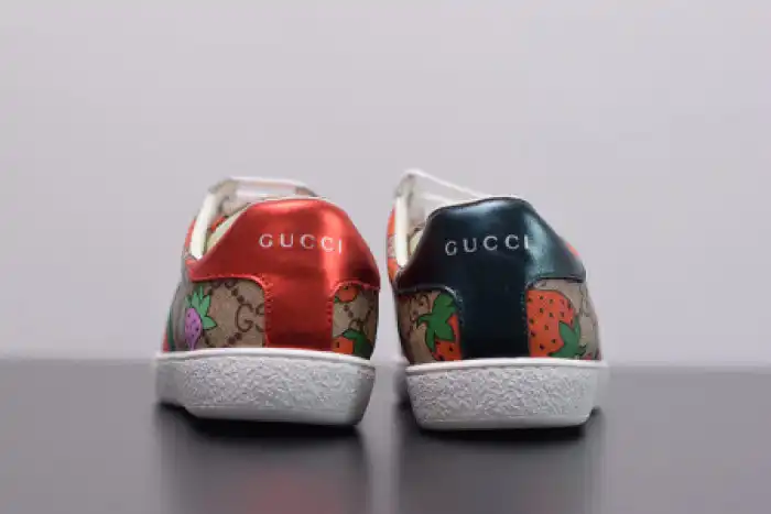 Reps TBK GUCC ACE EMBROIDERED LOW-TOP SNEAKER 431920 DOPEO 9064 0203