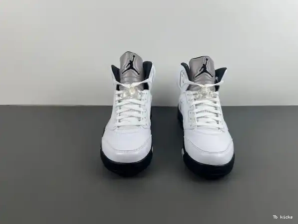 Rep TBK 'WHITE BLACK' 5 RETRO DD0587-110 AIR JORDAN 0210