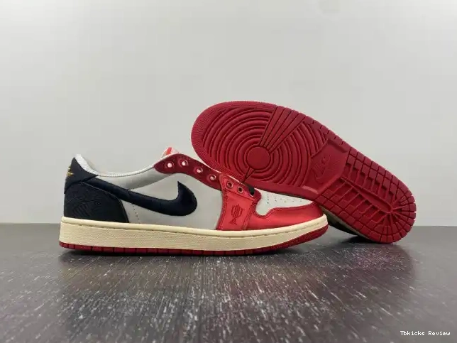 Cheap TBK Air Trophy Away Low FN0432-100 Room x Jordan 1 OG 0220