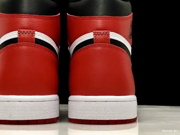 Rep TBK Retro 1 High OG Jordan 555088-101 