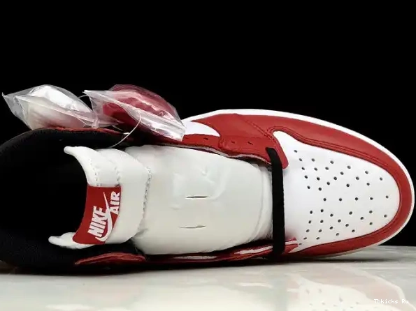 Rep TBK Retro 1 High OG Jordan 555088-101 